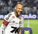 Salvavidas en Italia para Neymar