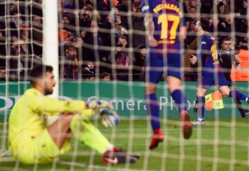 Lionel Messi scores his side's second goal from a free kick.