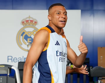 Mbappé, en su primer entrenamiento con el Madrid, este miércoles en Valdebebas.