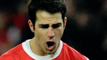 El Arsenal permite a Cesc no viajar a Alemania por lesión