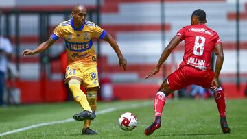 Entrena Tigres sin 'Chaka' como titular