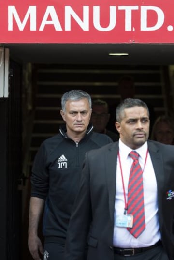 Mourinho's Manchester United unveiling in pictures