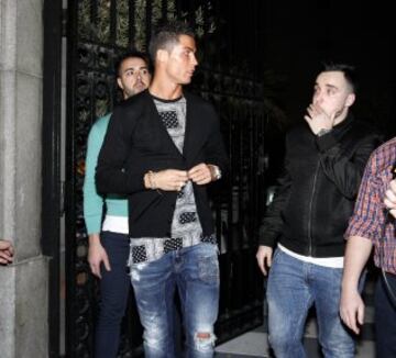 16/12/15 CENA NAVIDAD REAL MADRID EN EL RESTAURANTE FOX CONJURA SALIDA
CRISTIANO RONALDO