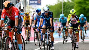 VISEGRAD, HUNGARY - MAY 06: Ivan Ramiro Sosa Cuervo of Colombia and Movistar Team crosses the finish line during the 105th Giro d'Italia 2022, Stage 1 a 195km stage from Budapest to Visegrád 337m / #Giro / #WorldTour / on May 06, 2022 in Visegrad, Hungary. (Photo by Tim de Waele/Getty Images)