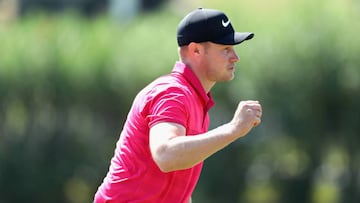 ALBUFEIRA, PORTUGAL - SEPTEMBER 21: Oliver Fisher of England reacts after putting on hole eighteen during Day Two of the Portugal Masters at Dom Pedro Victoria Golf Course on September 21, 2018 in Albufeira, Portugal.  (Photo by Warren Little/Getty Images)