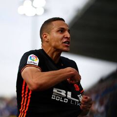 Un zarpazo aislado de Rodrigo mantiene la racha del Valencia