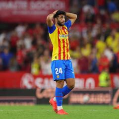 Aprobados y suspensos del Valencia. El Valencia falla un penalti en el descuento