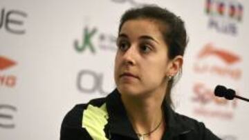 Carolina Marin habla en la rueda de prensa previa al Abierto de Singapur de Bádminton.