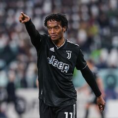 Cuadrado, molesto por errores arbitrales: “No es casualidad”