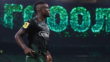 Jhon Córdoba, delantero colombiano, ha alcanzado el mayor valor de mercado de su carrera. Según Transfermarkt, el atacante está tazado en 17 millones euros