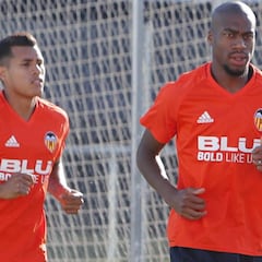 DT del Valencia, indignado con Pékerman, Deschamps y Tite