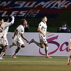 Apenas llegó al Alajuelense y este mexicano ya anotó doblete