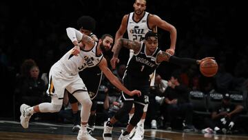 NEW YORK, NEW YORK - NOVEMBER 28: D&#039;Angelo Russell #1 of the Brooklyn Nets battles for the ball against Ricky Rubio #3 of the Utah Jazz during their game at the Barclays Center on November 28, 2018 in New York City.   Al Bello/Getty Images/AFP
 == FOR NEWSPAPERS, INTERNET, TELCOS &amp; TELEVISION USE ONLY ==