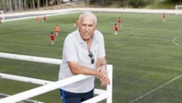 Deogracia Martín, en el campo Pepe Gonçalvez.