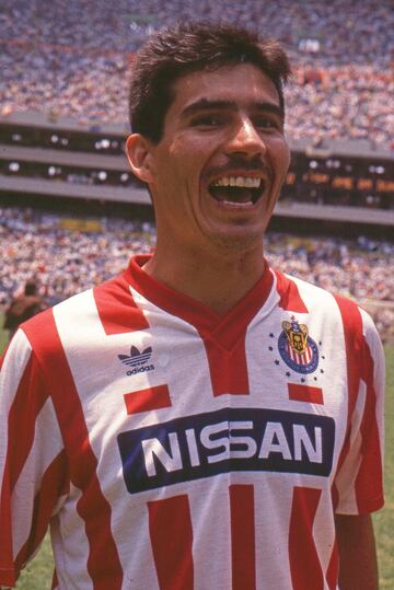 Como buen "De La Torre", el "yayo" dejó su nombre inmortalizado con Chivas con un título de liga, en donde anotó, y 89 goles que lo convierten en el quinto máximo goleador del rebaño.