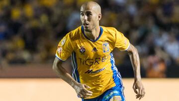 Pizarro acepta que pensaba en Tigres mientras estaba en Sevilla