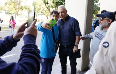 Hristo Stoichkov desata la locura en Mlaga