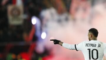Soccer Football - Ligue 1 - Bordeaux v Paris St Germain - Matmut Atlantique, Bordeaux, France - November 6, 2021 Paris St Germain's Neymar celebrates scoring their first goal REUTERS/Stephane Mahe