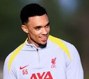 Anfield titubea: Alexander-Arnold OK; Tsimikas, KO