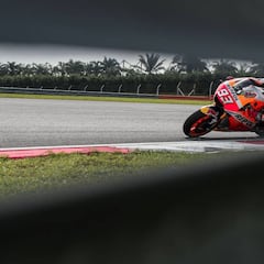 Márquez, atracón de vueltas: hizo cuatro carreras completas