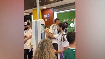 La imagen de los jugadores del Madrid en el McDonalds que se hace viral