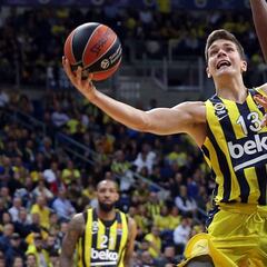 El Fenerbahçe de Obradovic se hunde: 5ª derrota y penúltimo