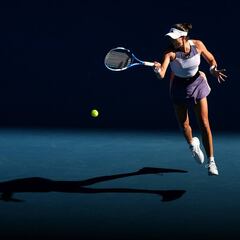 Muguruza vuelve a la cima para jugar la final en Australia