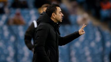 Xavi da instrucciones durante un partido del Barça.