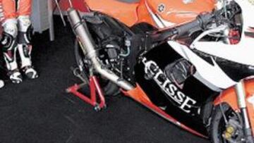 <b>PROFESIONALIDAD. </b>El equipo Laglisse Yamaha le ha abierto a Dani Guzmán las puertas de su box.