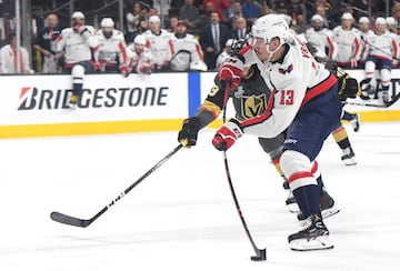 La pelea entre Knights y Capitals en la Stanley Cup de la NHL