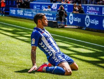 Theo Hernández es un futbolista francés nacido el 6 de octubre de 1997 en Marsella. Juega como lateral izquierdo y es hermano pequeño de Lucas Hernández.