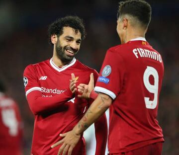 Salah y Firmino acumulan 10 goles cada uno en Champions.