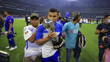 Víctor Velázquez afirma que quiere renovar a Orbelín, pero lo apoyan para ir Europa