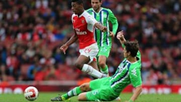Francia Equipo Arsenal Posición Delantero Nacido 17 de enero, 1998
