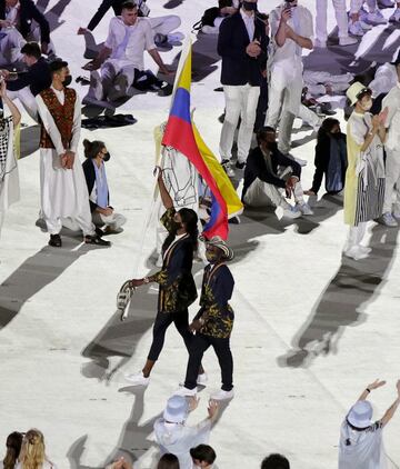 La delegación colombiana desfiló por la pasarela del estadio Nacional de Tokio en la inauguración de los Juegos Olímpicos 2020