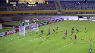 Locura en el campo, en las gradas, en la narración... el histórico gol de Sperdutti