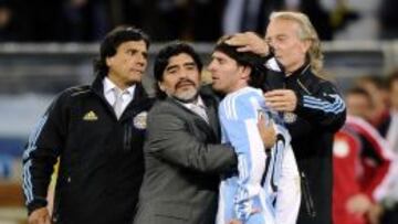 Messi, con Maradona.