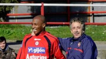 <b>TRANQUILO. </b>Preciado piensa que su equipo romperá pronto con la mala dinámica de resultados.