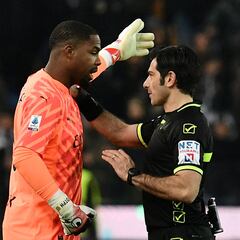 “You must leave the field and bang your fist on the table” -Thuram on players suffering racism