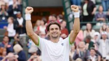 David Ferrer celebnra una de las victorias en Wimbledon.