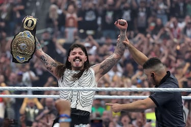 Dominik Mysterio venció a Finn Bálor, Penta El Zero Miedo y Bron Breakker para alzarse con el Campeonato Intercontinental.