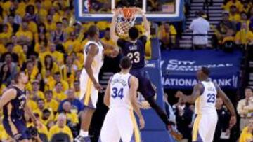 Anthony Davis desafía a la lógica