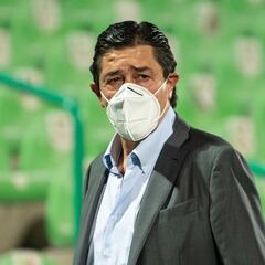 Luis Fernando Tena, el último técnico que echó Pumas