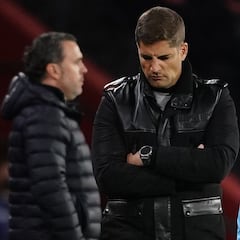 Robert Moreno continúa en la cuerda floja tras empatar