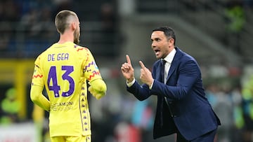 Palladino, con De Gea.