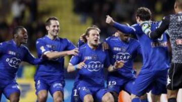 Los jugadores del Bastia celebrando el triunfo