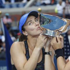 Martina Hingis suma y sigue: 13º Grand Slam en dobles