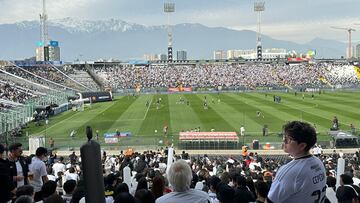 La voz del estadio nombra a Almirón y así reacciona el público de Colo Colo: no se esperaba esto