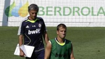 Van der Vaart: "Sería difícil decirle no al Manchester"