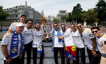 Carlo Ancelotti, Courtois, Jude Bellingham, Nacho, Dani Ceballos, Carvajal, Lucas Vázquez, Joselu y Fran García.